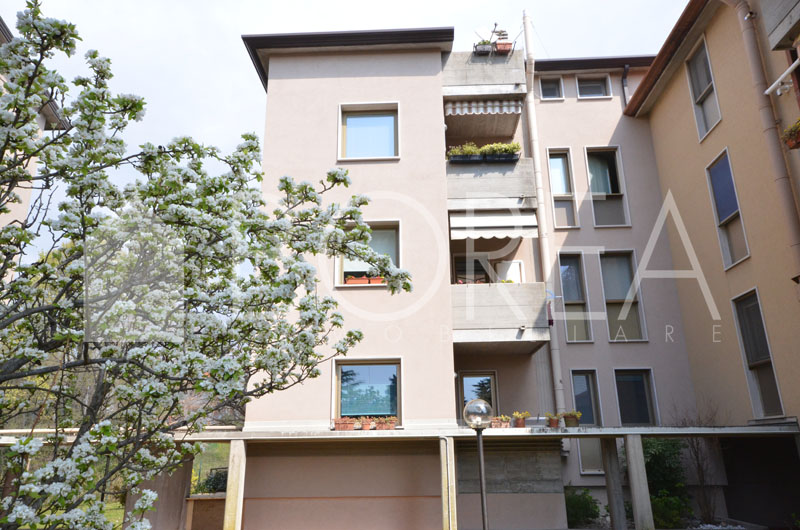 26_duino-vendita-appartamento-terrazze-box-auto-giardino-condominiale