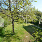 10_porzione-bifamigliare-giardino-terrazze-posto-auto
